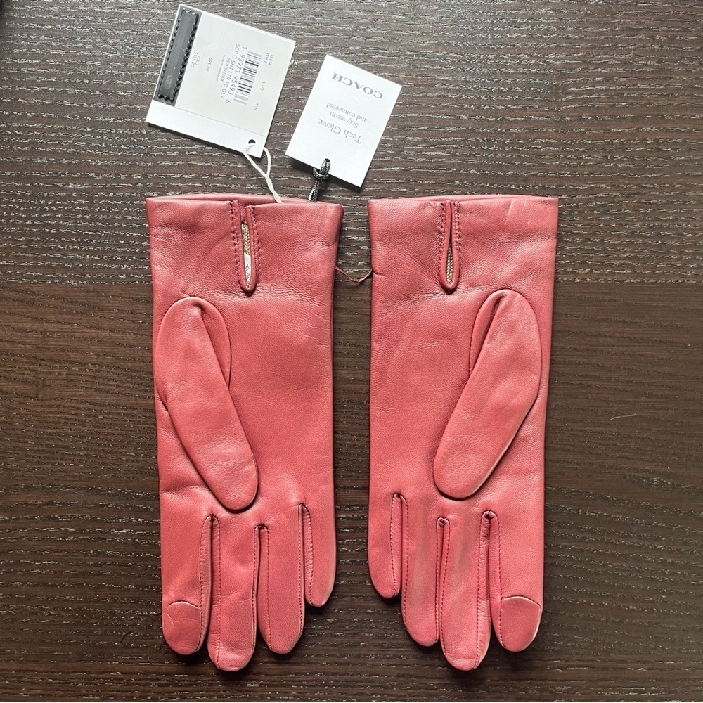 NWT COACH Signature Leather Tech Gloves (Size 6 1/2 or XS) - Picture 5 of 8
